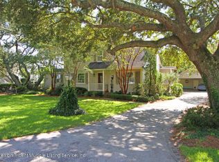 959 Pitt St, Mount Pleasant, SC 29464