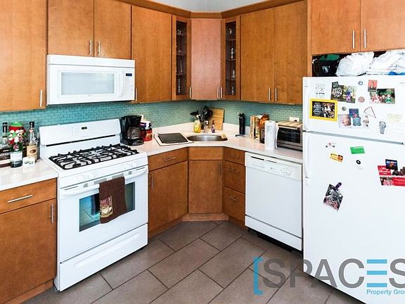 5th image of 1460 Belle Plaine Avenue # 1 Fl 1ST