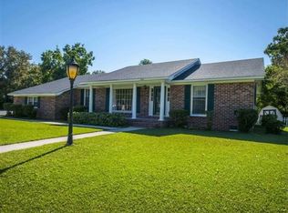 1547 Sanford Rd, Charleston, SC 29407