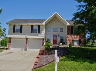 738 Jay Or Dr, Jefferson City, MO 65109