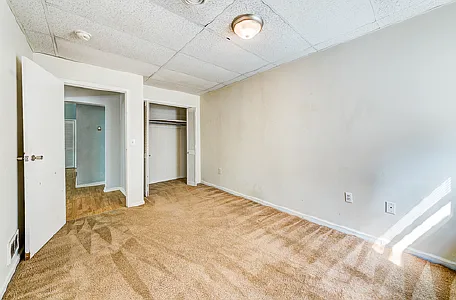 121 22nd St — Photo 7