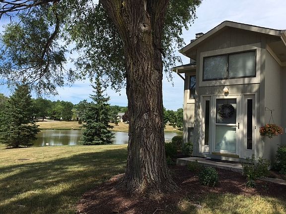Beautiful Lake & views!