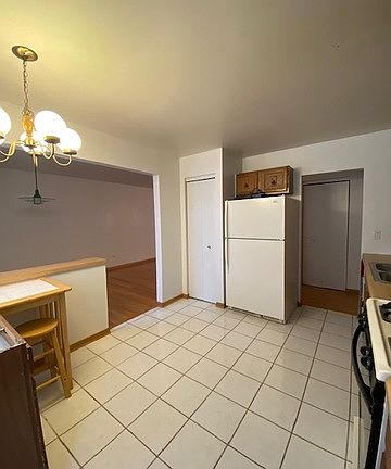 3rd image of 2124 Woodlane Dr