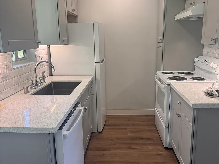 2290 S Palm Canyon Dr #118 — Photo 1