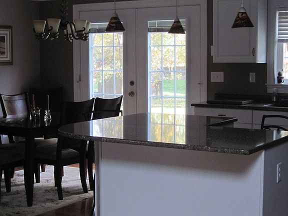     DINNING  ROOM