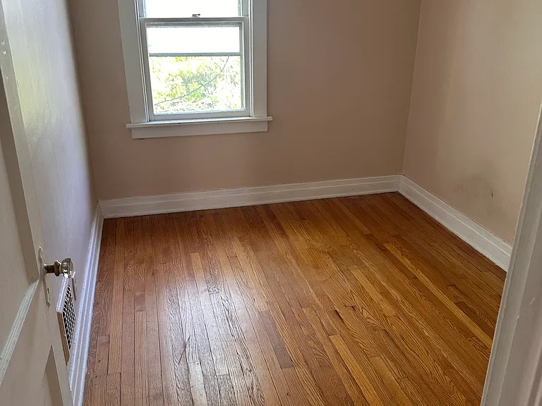 37 Linview Ter #U — Photo 5