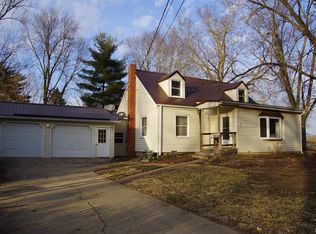 821 9th St, Lacon, IL 61540