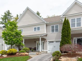 89 Woodview Way, Manchester, NH 03102