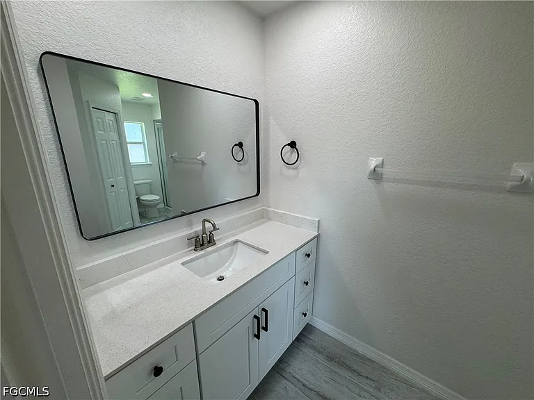 4426 SW Santa Barbara Pl — Photo 10