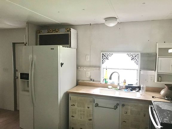 5th image of 7273 Truitt Ave
