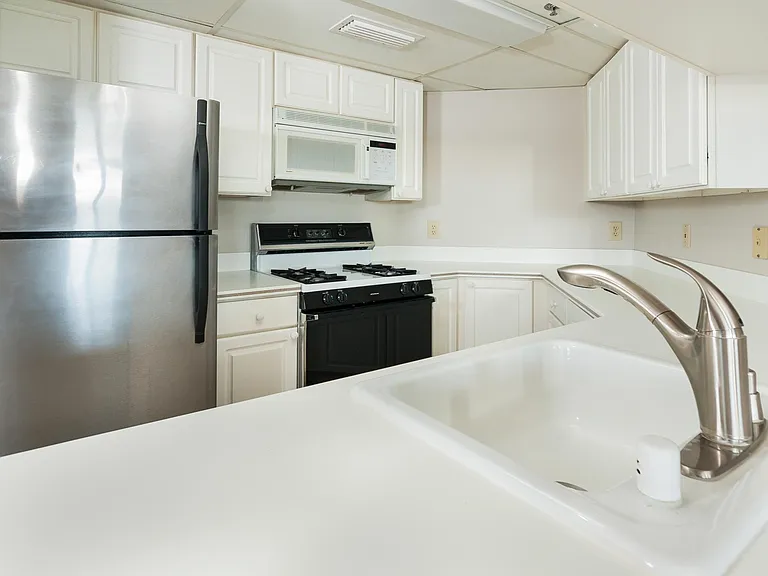 1276 N Wayne St #629 — Photo 8