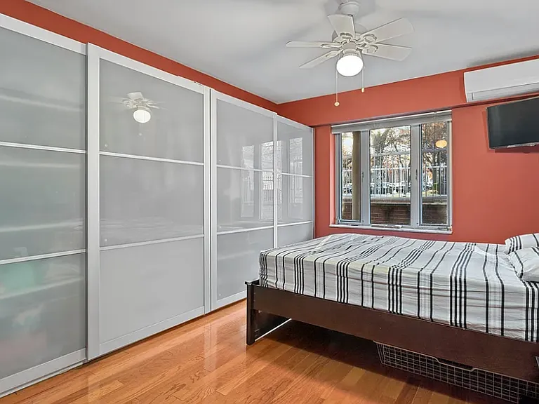64-34 Grand Central Pkwy #1 — Photo 6