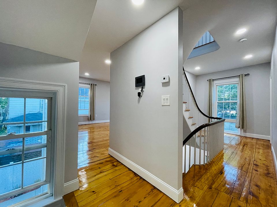 1st image of 15 River St