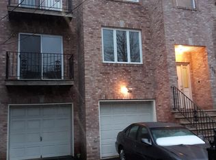 124 Bragaw Ave, Newark, NJ 07112