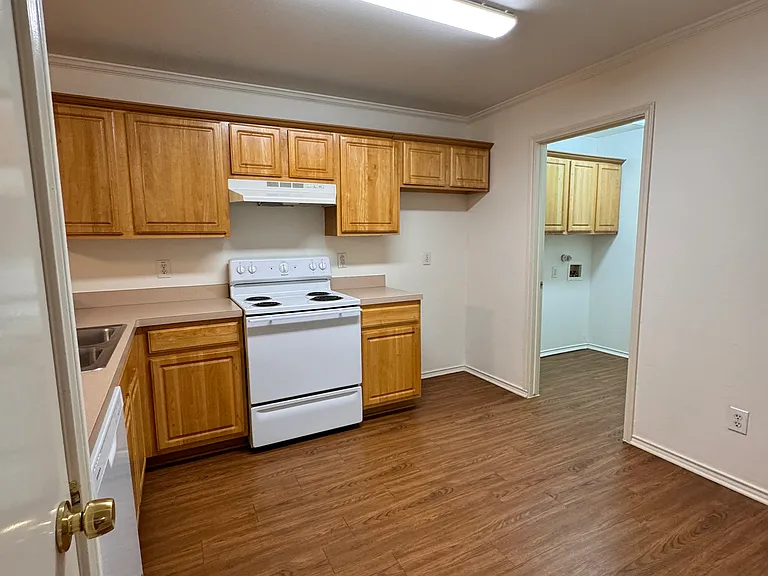414 N Jackson Ave #A — Photo 9