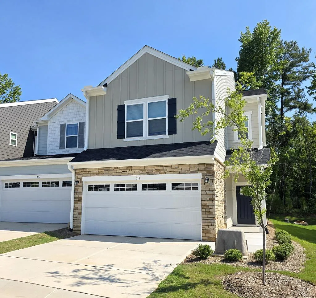 114 Malbec Dr — Photo 1