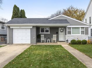 274 N Highview Ave, Elmhurst, IL 60126