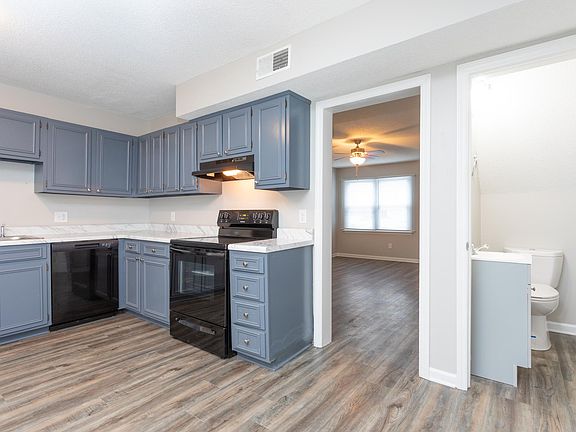2nd image of 71-2509 S Charles Blvd #71