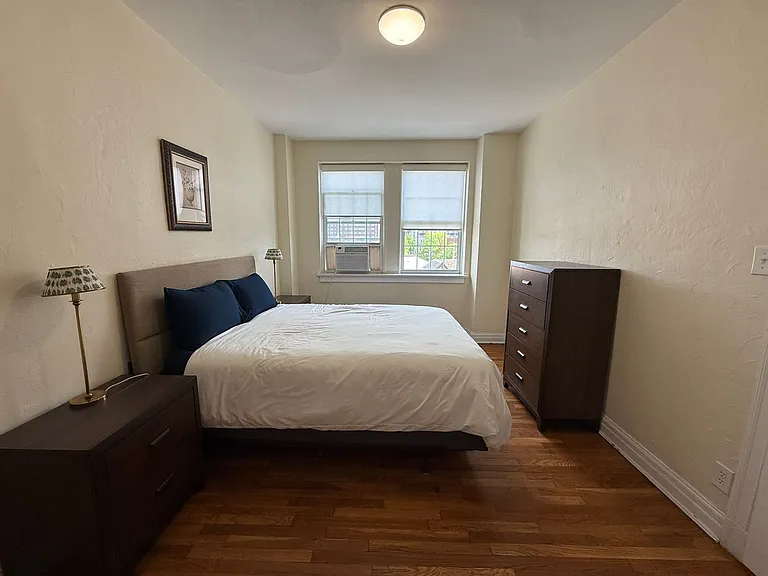 New King Edward Apartments — Photo 411