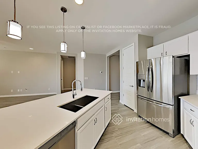 18767 W Cortez St — Photo 10