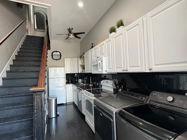 1307 Whitehead St #4 — Photo 14