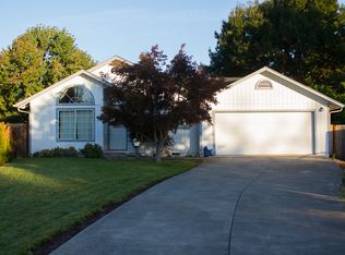 3059 Clearview Ave, Medford, OR 97501
