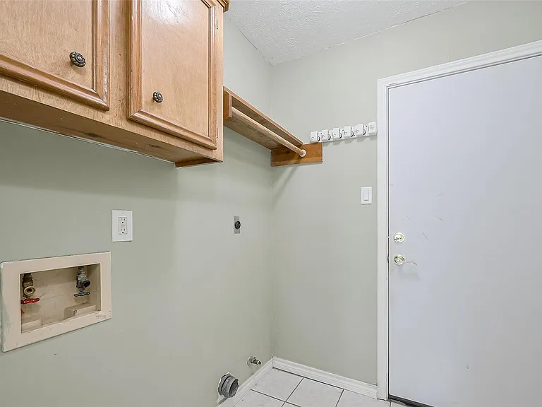 1103 Cheyenne Meadows Dr — Photo 24