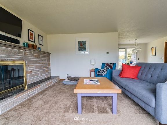 5th image of 500 4th Ave SE