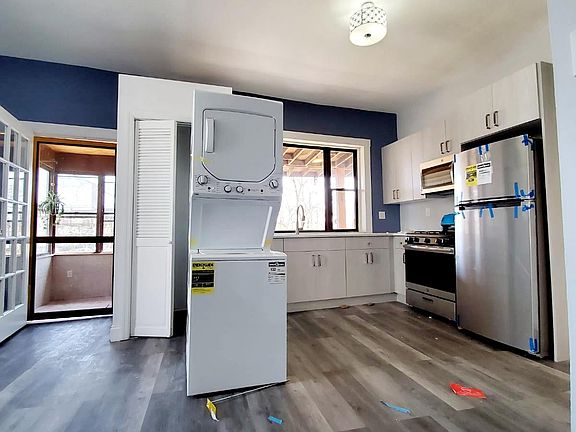 2nd image of 337 Randolph Ave #1A