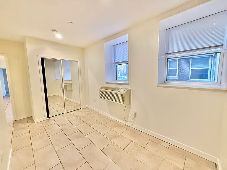 249 S 49th St #1O7 — Photo 4