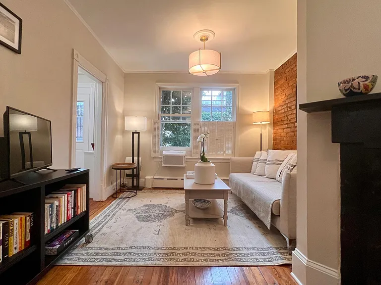 2149 Newport Pl NW — Photo 4