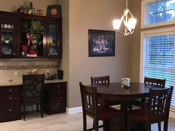Breakfast nook