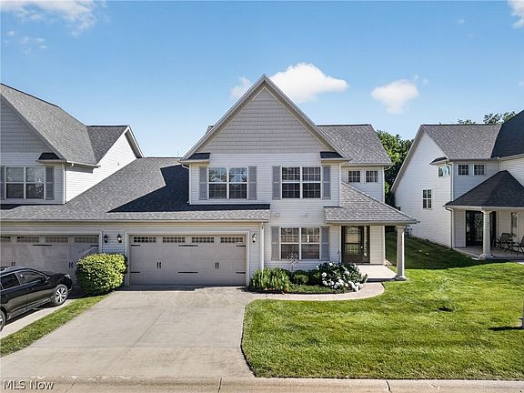 3rd image of 312 Lake Breeze Cv