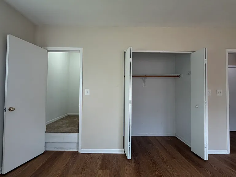 27W106 Cooley Ave — Photo 14