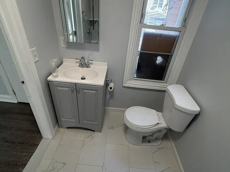 247 N 4th St #2 — Photo 3
