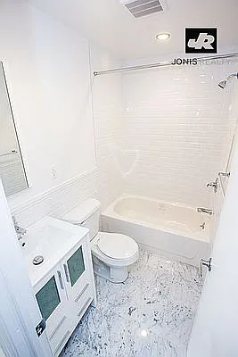 Rented by Jonis Realty | media 3