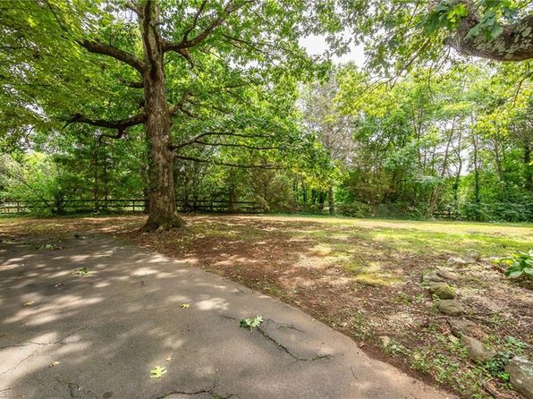 winston-salem-north-carolina-117618897 picture