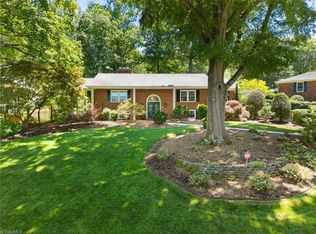 440 Sherwood Forest Rd, Winston Salem, NC 27104