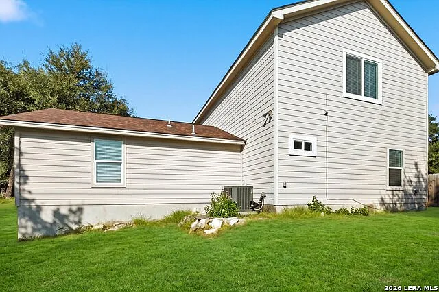 1452 Lakeview Dr — Photo 24