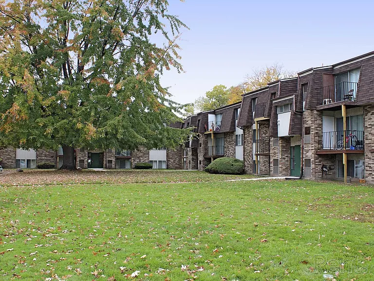 The Glens Apartments — Photo 12