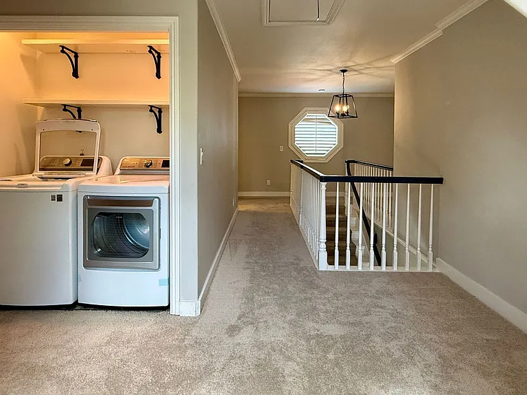 673 Regas Dr — Photo 15
