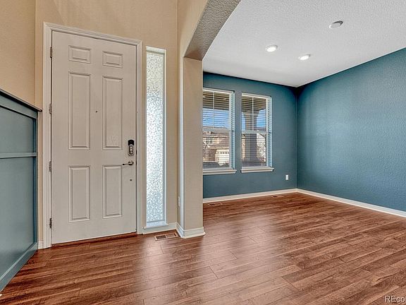 4th image of 14667 Chicago Street