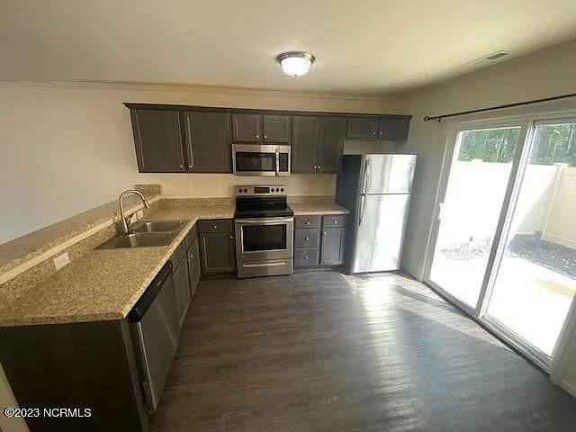 514 Pate Dr #1 — Photo 14
