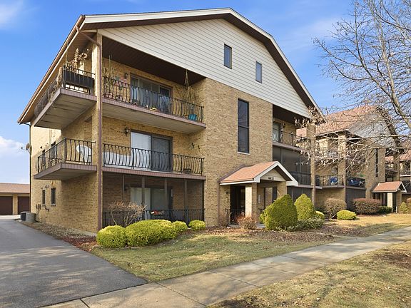 2nd image of 16832 81st Ave APT 1S