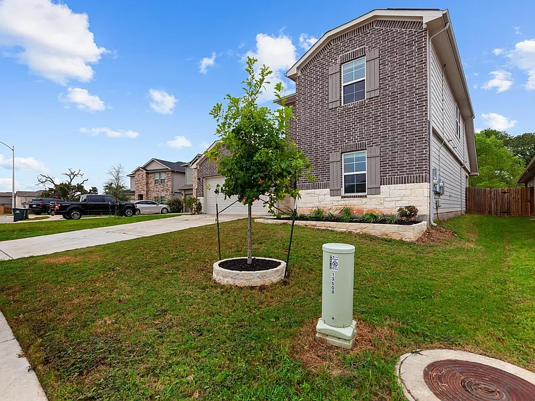 13508 Tai Londo Dr — Photo 3