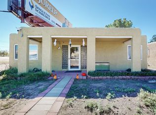 152 Montano Rd NW, Albuquerque, NM 87107