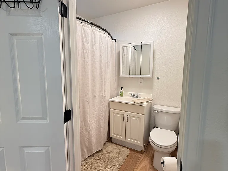1342 Costa Ave #A — Photo 11