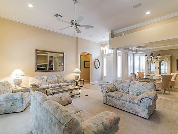 5th image of 10548 Woodchase Cir