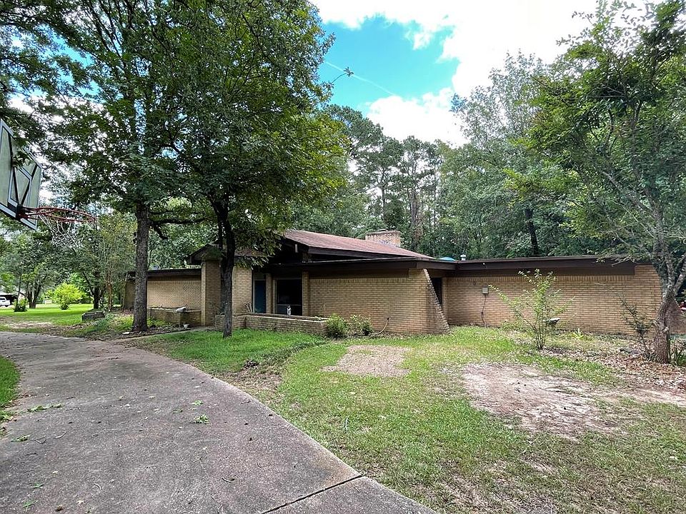 1st image of 748 Rosewood Dr