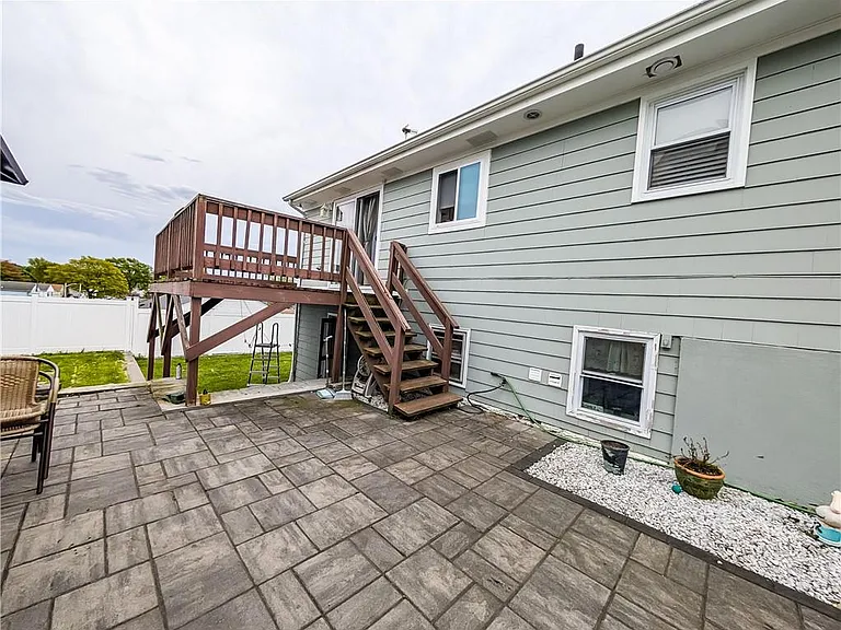 130 Smart St — Photo 15